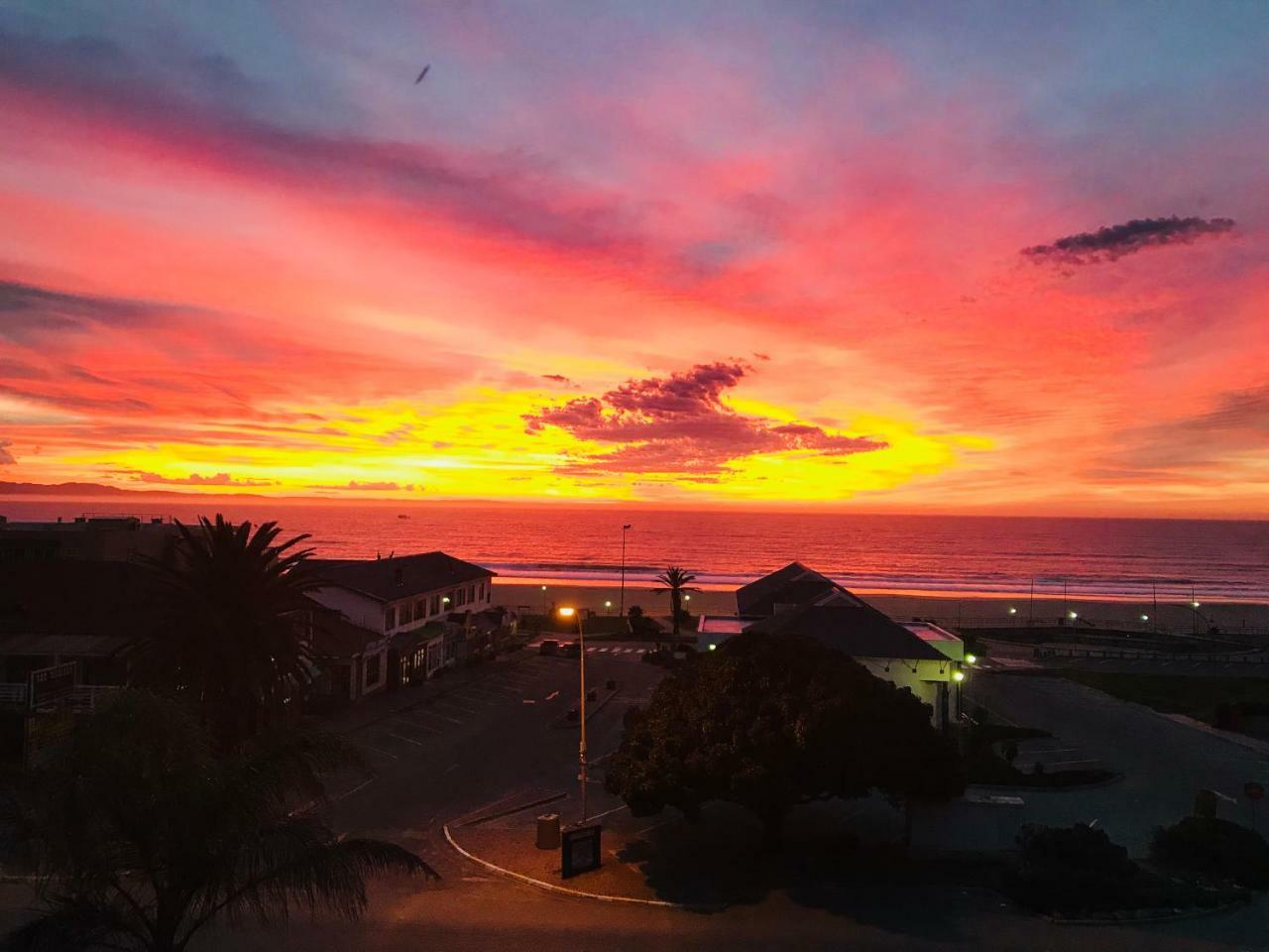 Main Beach Penthouse Jeffreys Bay Bagian luar foto