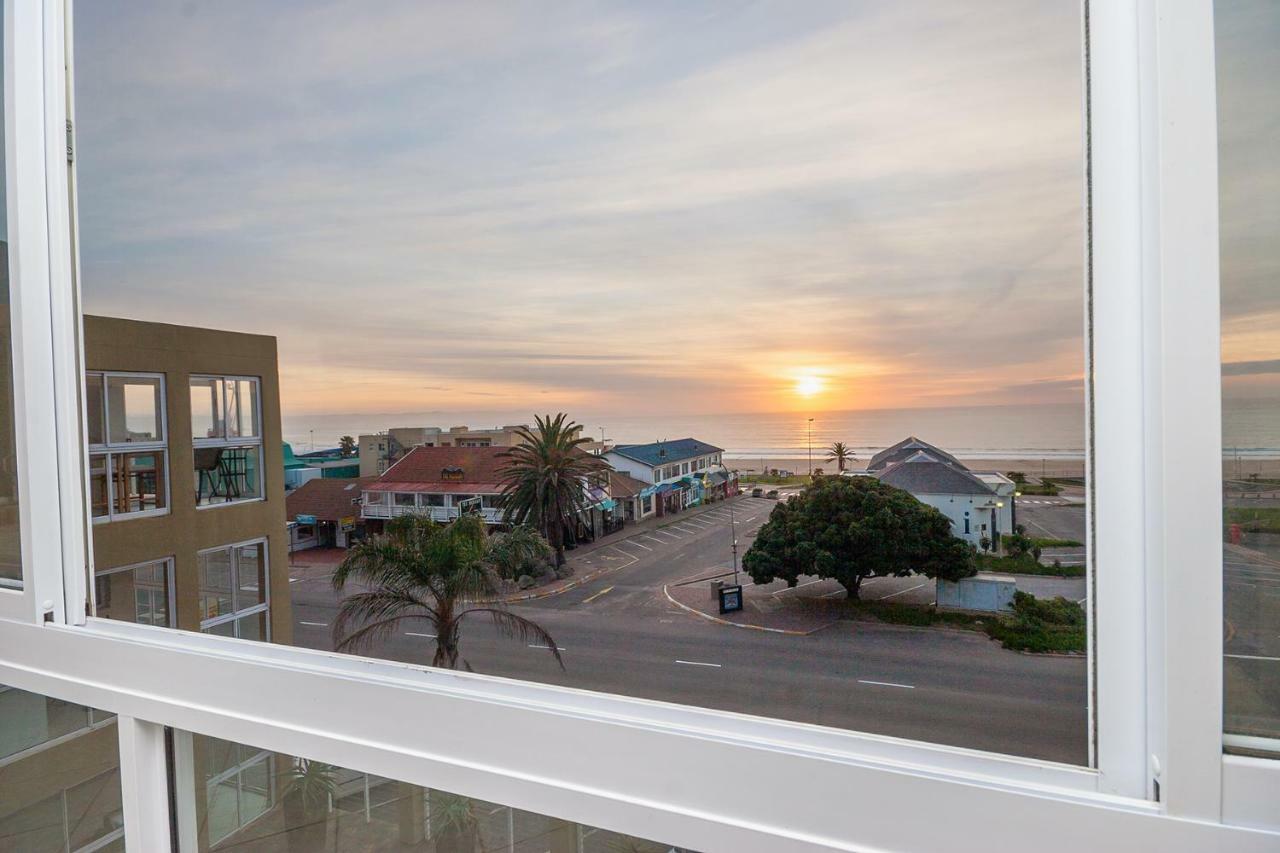 Main Beach Penthouse Jeffreys Bay Bagian luar foto